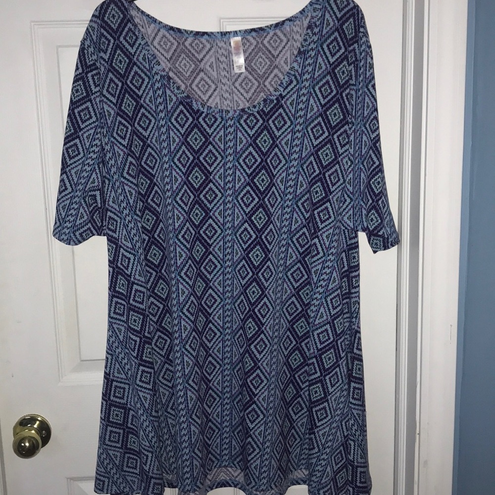 Lularoe Irma tunic